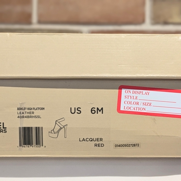 Brand New Michael Kors Berkley Leather Platform Sandal Lacquer Red Size 6 - Picture 12 of 13